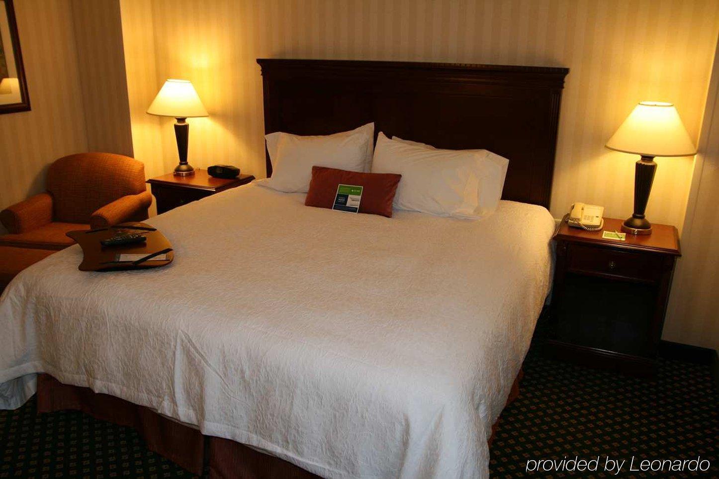 Hampton Inn Литълтън Стая снимка