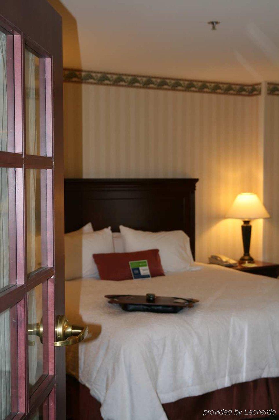 Hampton Inn Литълтън Стая снимка